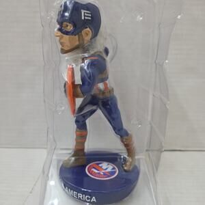 New York Islanders Captain America Bobblehead Limited NHL